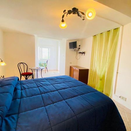 Casa Ninetta - Immobilevante Ponza Esterno foto