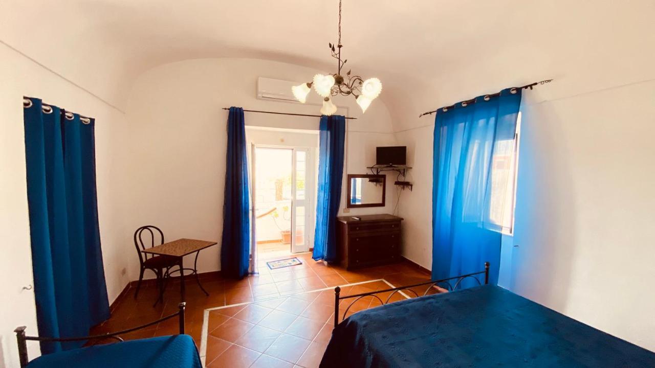 Casa Ninetta - Immobilevante Ponza Esterno foto